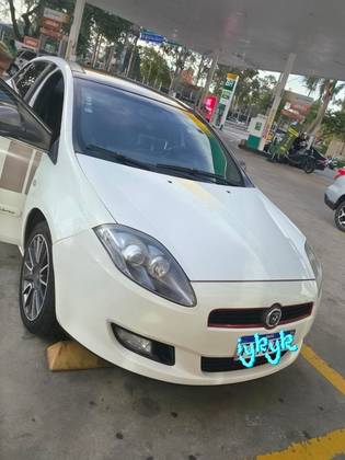 FIAT BRAVO 1.8 SPORTING 16V FLEX 4P AUTOMATIZADO